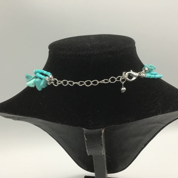 Necklace Turquoise Chip and bead.Three Strand Beaded Modern metal Pendant - Picture 4 of 7